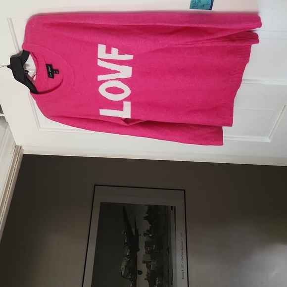 Sweater - Picture 5 of 5